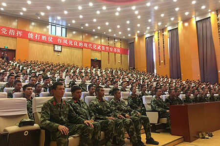 1508298212085054879.jpg 武警玉溪支队组织全体官兵,在礼堂集中收看了党的<span style=