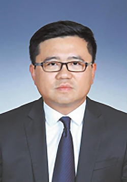杨 辉.jpg