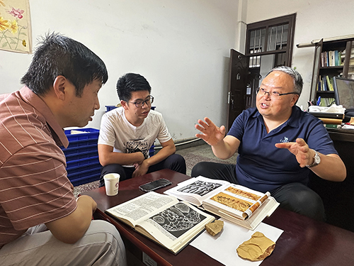 首次从澄江生物群化石中找到答案破解微网虫“眼睛”之谜.jpg