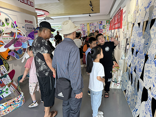 妙笔绘画卷 童心齐绽放.jpg