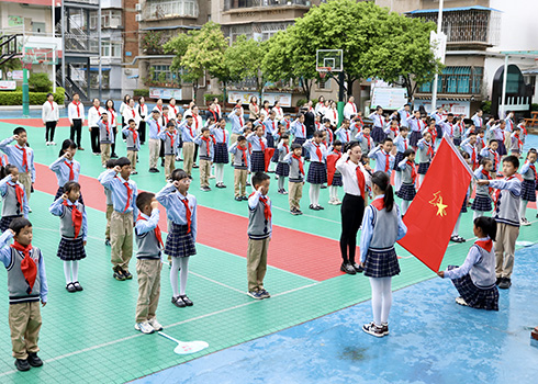 玉溪聂耳小学举行少先队新队员入队仪式