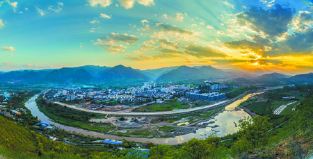 正在加快推进的元江滨江生态城市