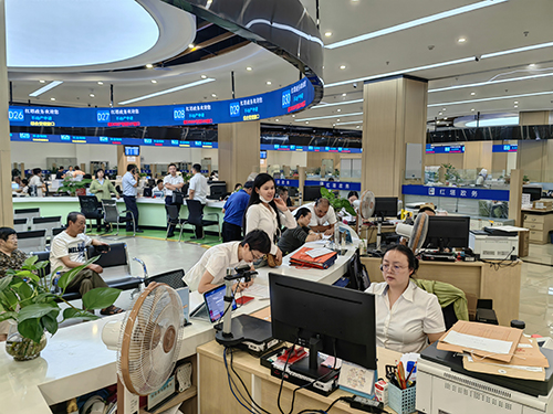 我市“高效办成一件事”工作见实效.jpg 我市“高效办成一件事”工作见实效.jpg