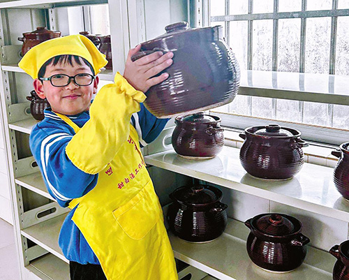 少年巧手传承家乡味.jpg