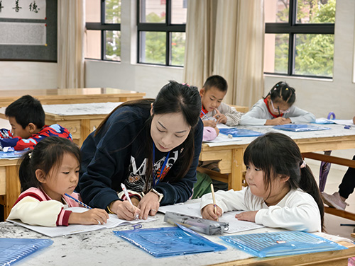 助力规范办学 筑牢发展根基.jpg