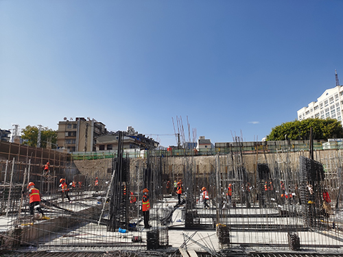 春潮涌动玉溪大地 重点项目加速冲刺.jpg