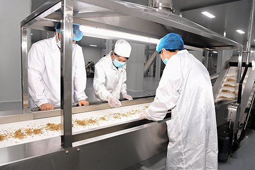 红云制药智慧生物医药生产基地即将试生产.jpg 红云制药智慧生物医药生产基地即将试生产.jpg