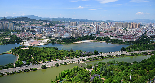 碧水焕新颜 治湖践初心.jpg