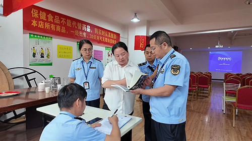 重拳整治 “坑老” 乱象 守护澄江群众养老 “钱袋子”.jpg 重拳整治 “坑老” 乱象 守护澄江群众养老 “钱袋子”.jpg