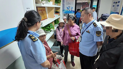 重拳整治 “坑老” 乱象 守护澄江群众养老 “钱袋子”2.jpg 重拳整治 “坑老” 乱象 守护澄江群众养老 “钱袋子”2.jpg