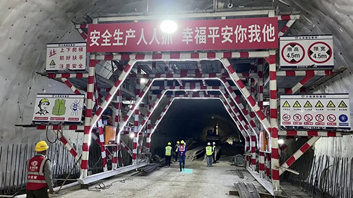澄华高速九村隧道群累计掘进112米1.jpg 澄华高速九村隧道群累计掘进112米1.jpg