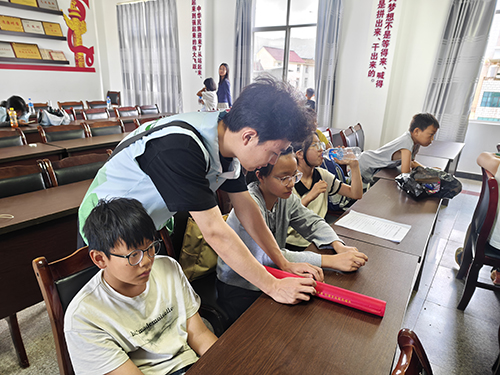 “云岭青心”暑期社会实践团走进玉溪.jpg