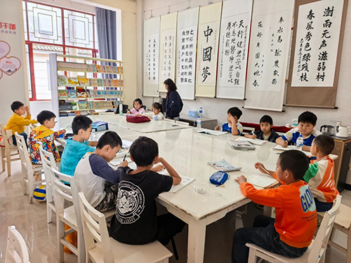 路居镇开设暑期公益托管班开班 用心守护少年儿童缤纷暑假.jpg