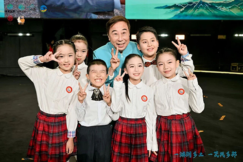 当抚仙湖遇上相声！冯巩携笑星天团带来欢乐文化盛宴2.jpg