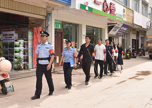 前卫派出所“三位一体”构建风险防控网1.jpg 前卫派出所“三位一体”构建风险防控网1.jpg